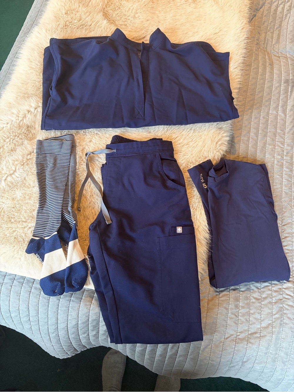 Navy figs set